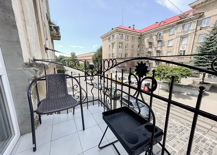 Apartamento і львівська резиденція Leópolis